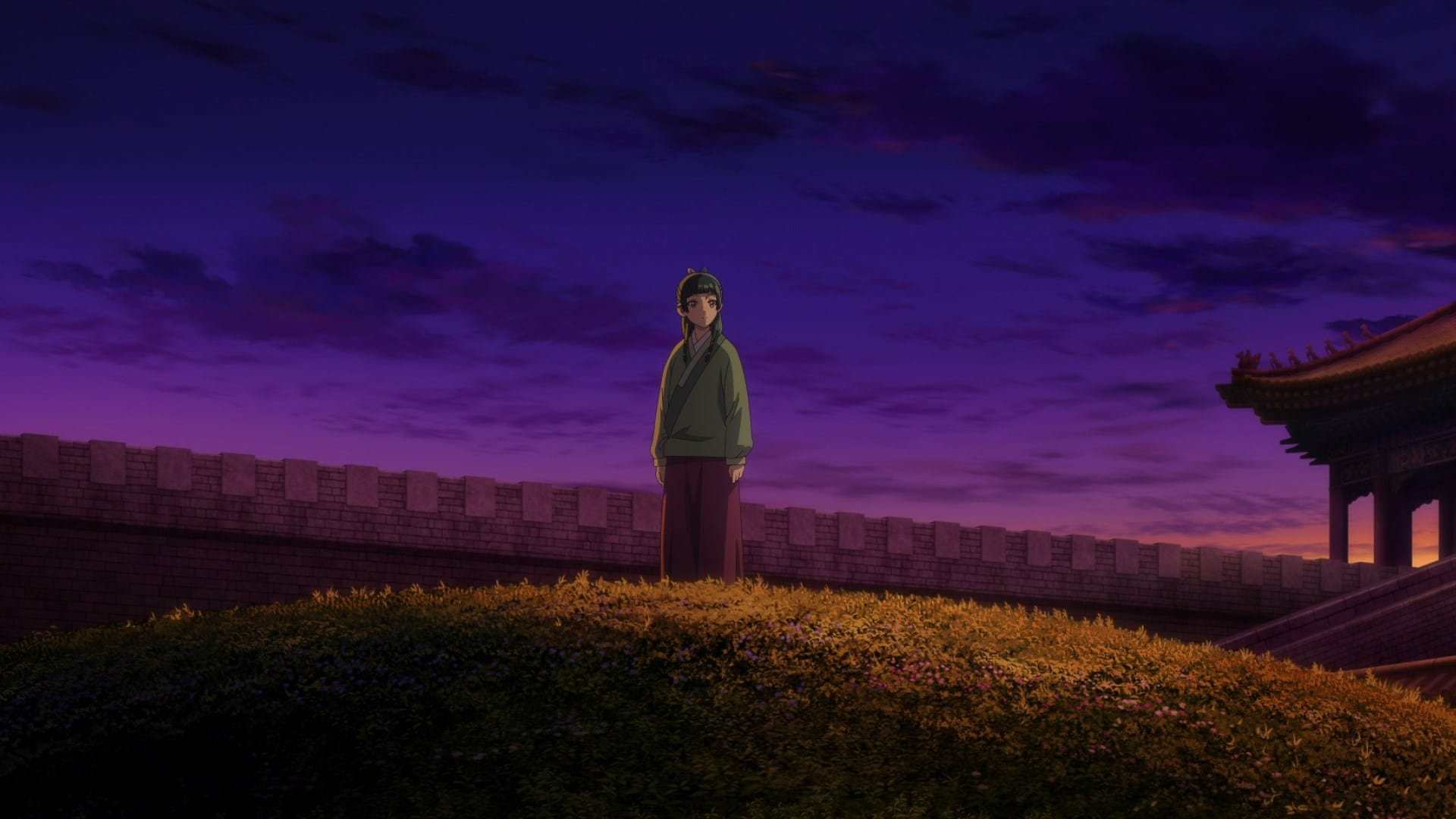 Maomao standing on the palace grounds in The Apothecary Diaries